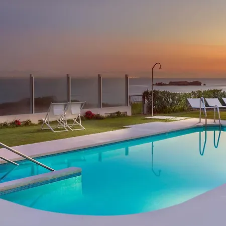 Punta Carnero Singular 알헤시라스